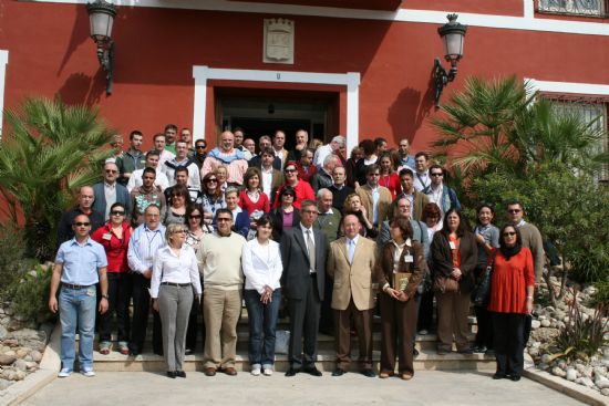 El grupo de coros y danzas Virgen del Rosario organiz� la Asamblea Anual de FACYDE con diversas actividades