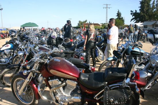 Más de 2.000 motos custom rugieron durnate todo el fin de semana en Alhama Más de 2.000 motos custom rugieron durnate todo el fin de semana en Alhama
