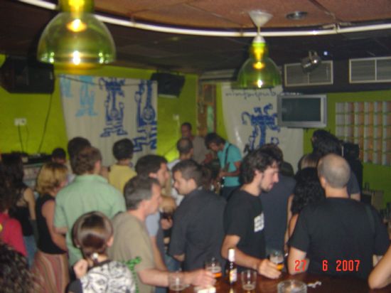 El Pub Ninfas nos trajo un concierto de los grupos Qualude y The Mistake que nos ofrecieron sus �ltimos trabajos