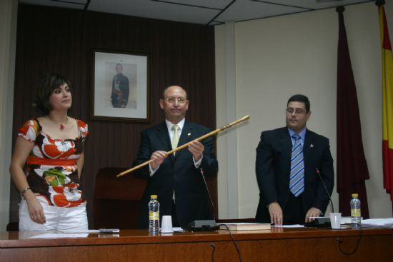 El alcalde Juan Romero es reelegido El alcalde Juan Romero es reelegido