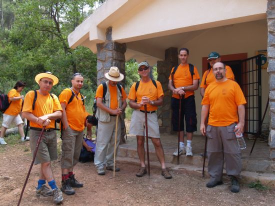 Grupo de padres y profesores a la llegada Grupo de padres y profesores a la llegada
